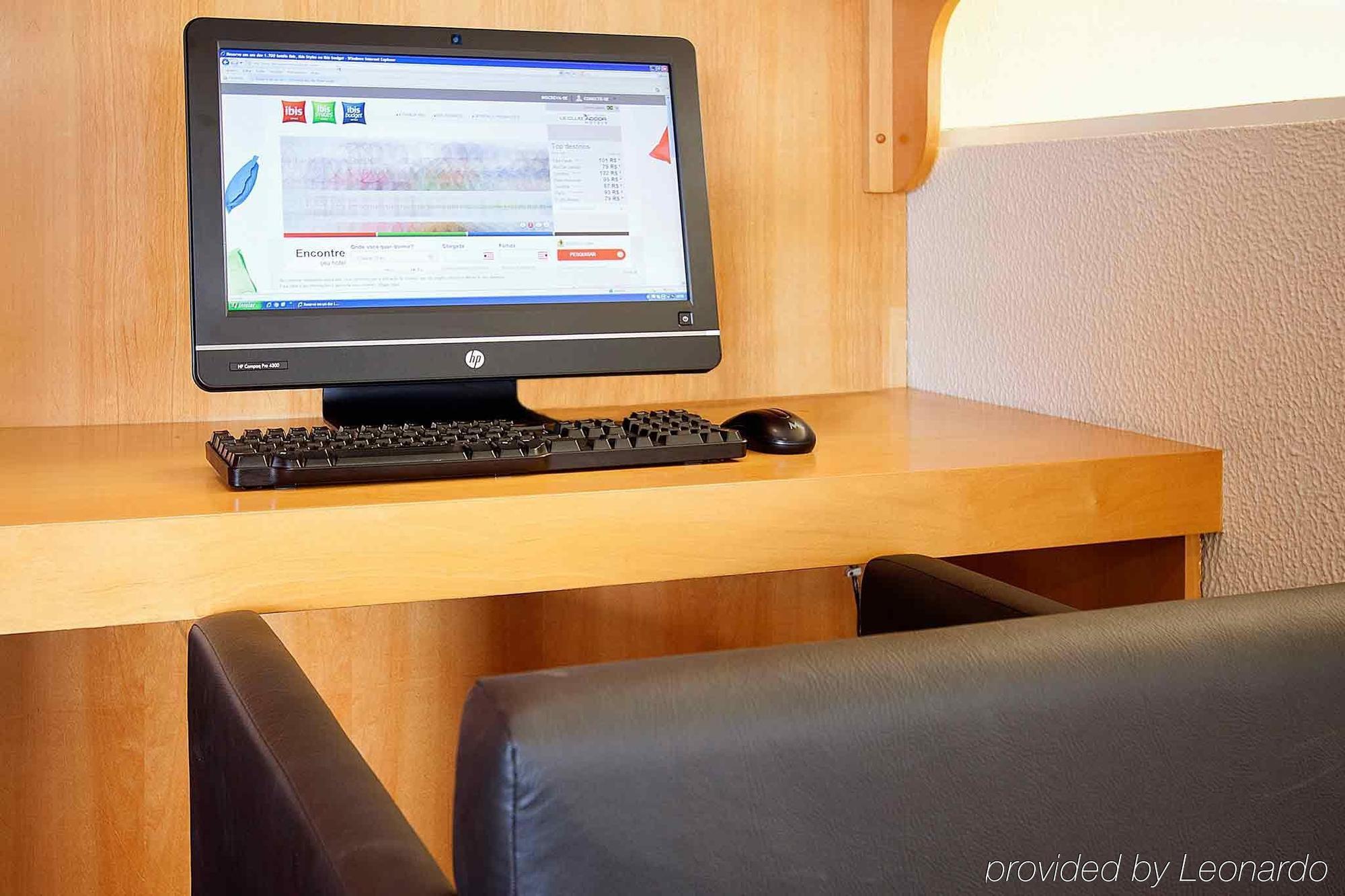 Отель Ibis Curitiba Aeroporto Сан-Жозе-дус-Пиньяйс Экстерьер фото